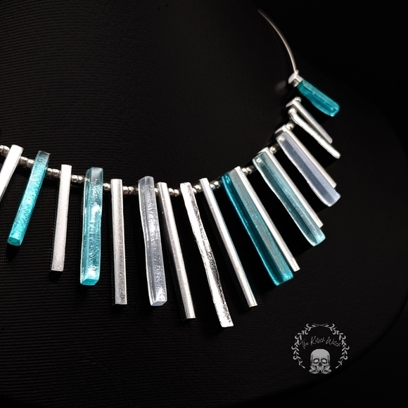 Jewelry - Multi Textured Blue and Silver toned Resin Collar Style Necklace